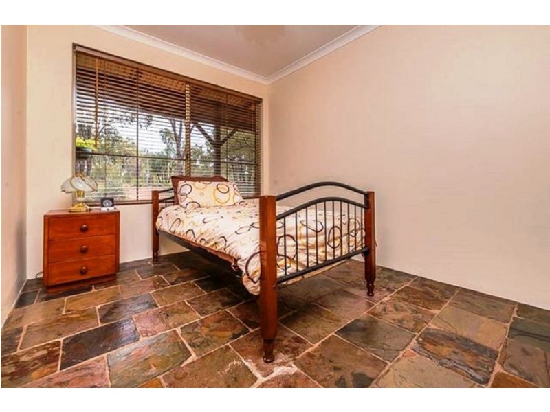 41 Robin Grove, Bindoon WA 6502