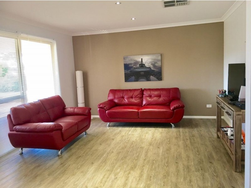 28 Fraser Close, Muchea WA 6501