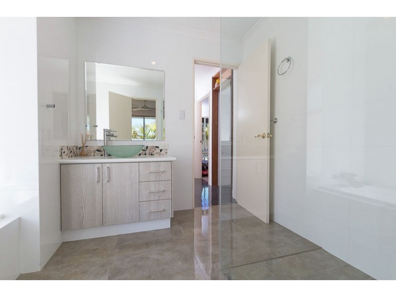 5 Chantry Place, Kiara WA 6054