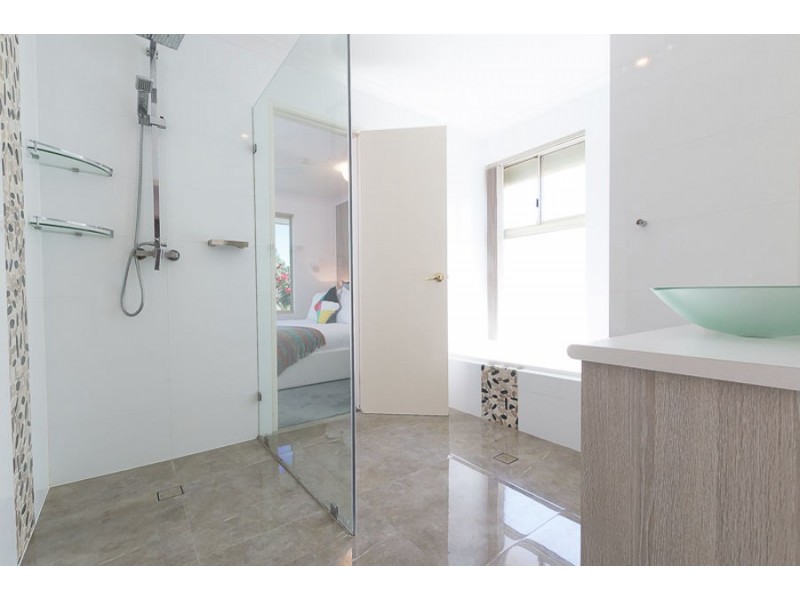 5 Chantry Place, Kiara WA 6054