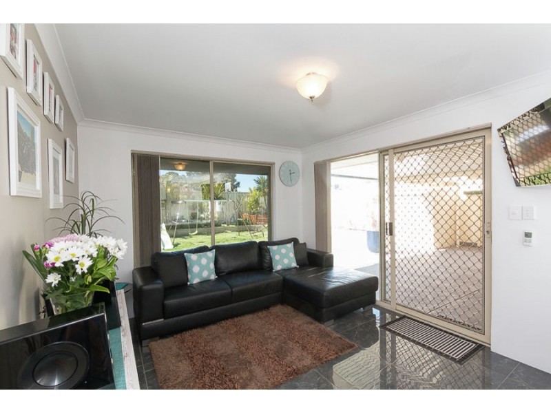 5 Chantry Place, Kiara WA 6054