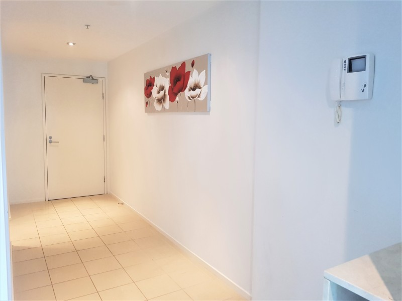 2010/8 Downie Street, Melbourne VIC 3000