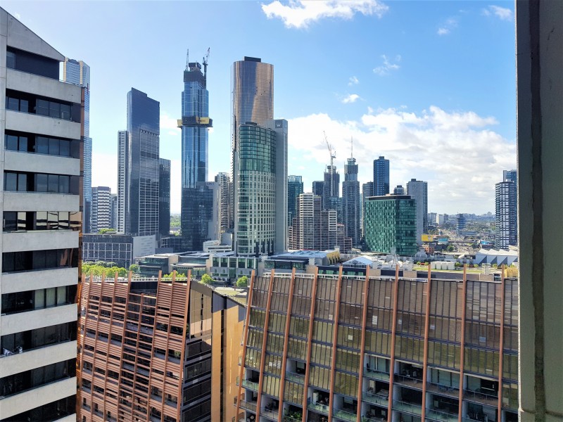 2010/8 Downie Street, Melbourne VIC 3000