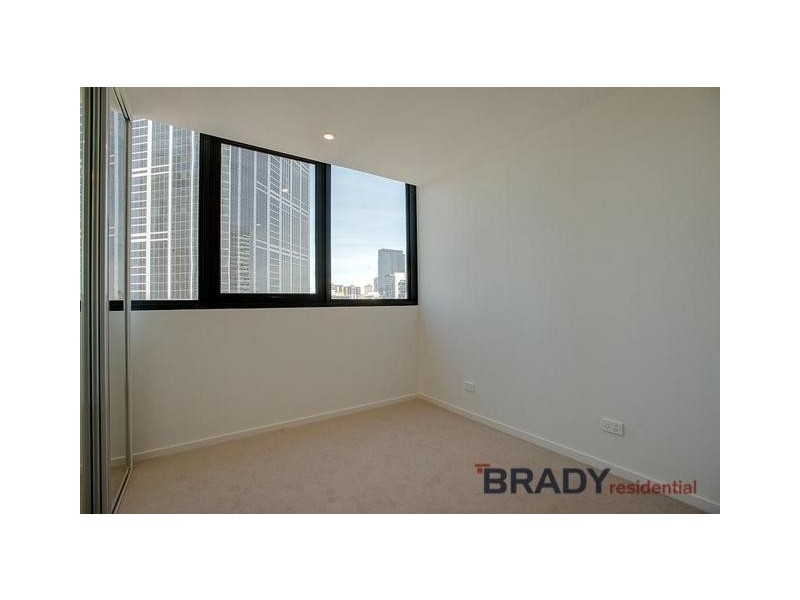 807/8 Sutherland Street, Melbourne VIC 3000