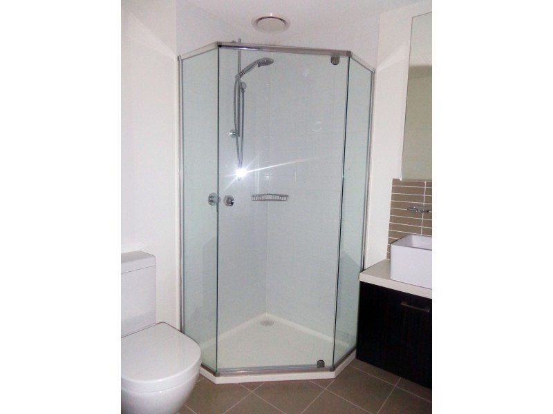 703/8 Sutherland Street, Melbourne VIC 3000