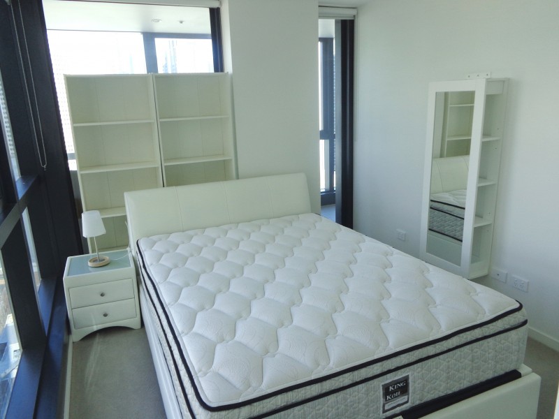 2406/5 Sutherland Street, Melbourne VIC 3000