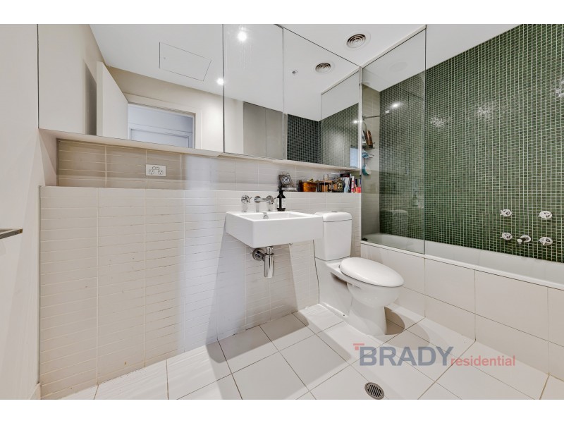 404/55 Queens Road, Melbourne VIC 3004