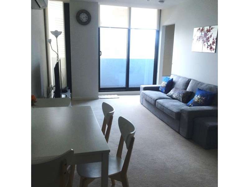 2402/8 Sutherland Street, Melbourne VIC 3000