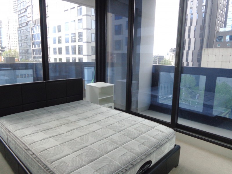 707/8 Sutherland Street, Melbourne VIC 3000