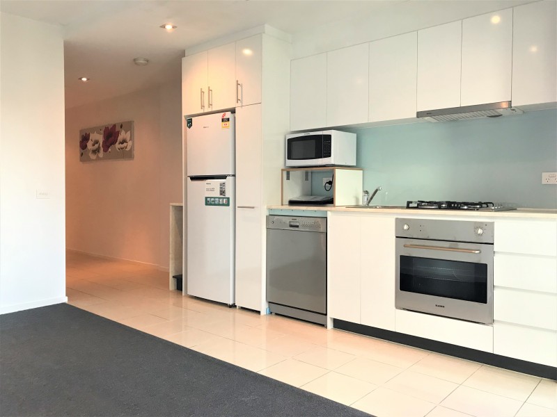 2010/8 Downie Street, Melbourne VIC 3000