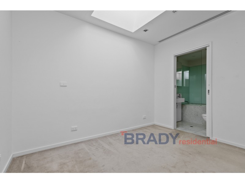 2405/25-33 Wills Street, Melbourne VIC 3000