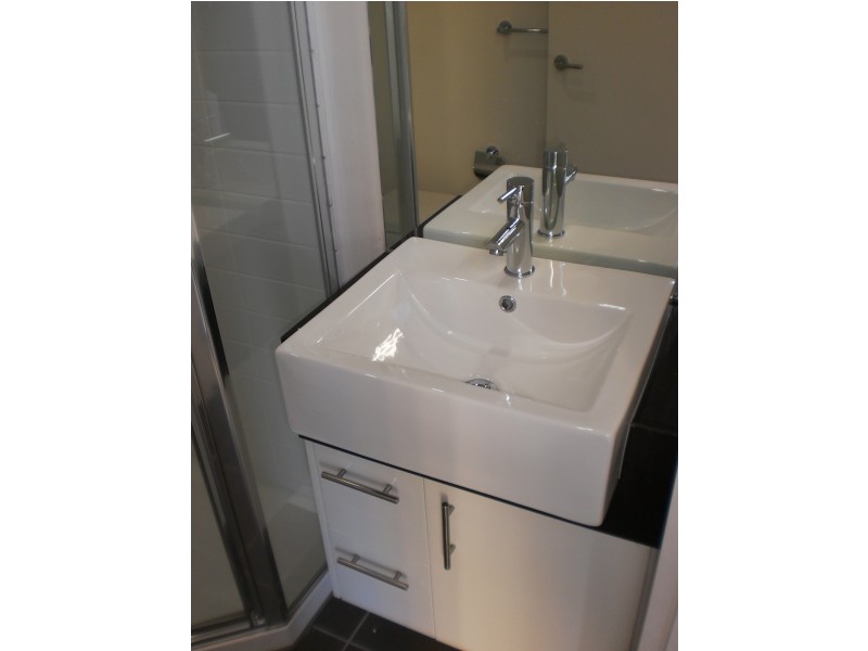 1301/8 Exploration Lane, Melbourne VIC 3000