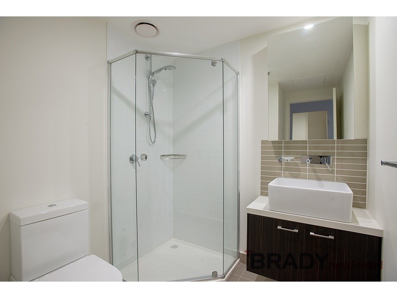 404/8 Sutherland Streeet, Melbourne VIC 3000