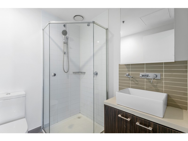 806/8 Sutherland Street, Melbourne VIC 3000