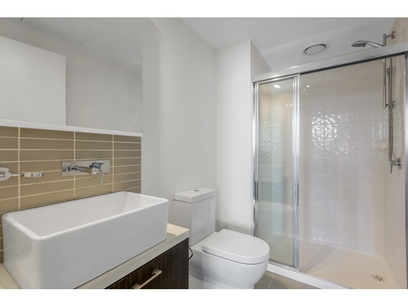 806/8 Sutherland Street, Melbourne VIC 3000