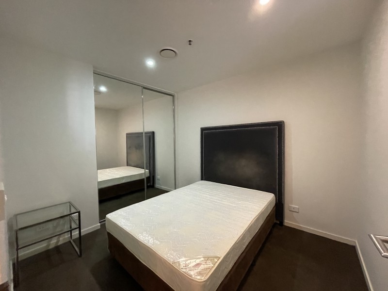 2307/5 Sutherland Street, Melbourne VIC 3000