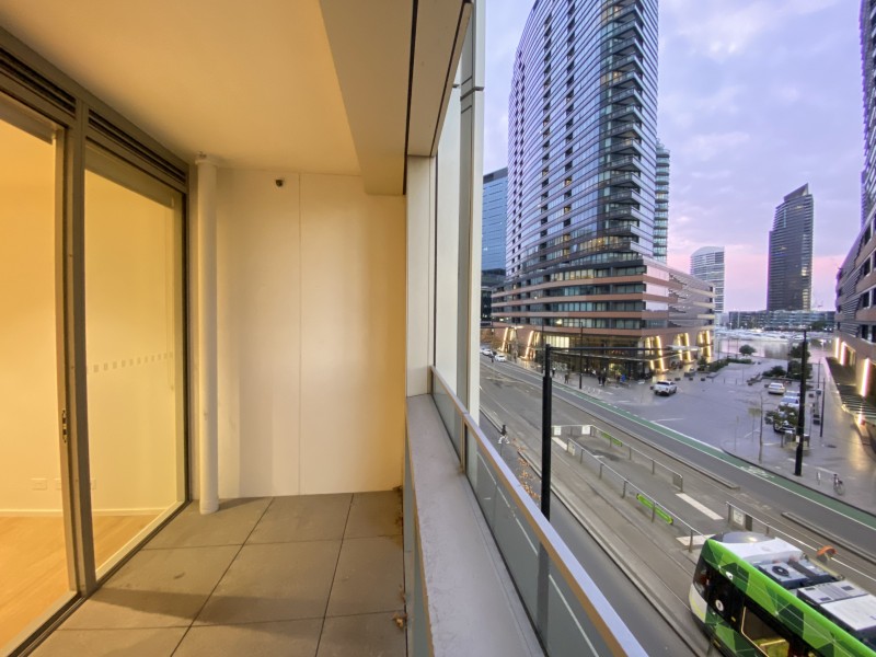 203W/888 Collins Street, Docklands VIC 3008