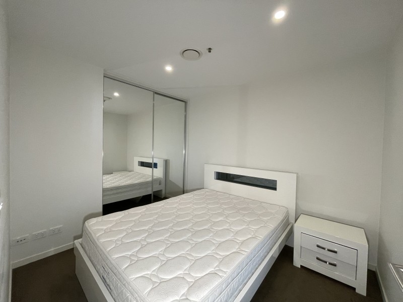 3307/5 Sutherland Street, Melbourne VIC 3000