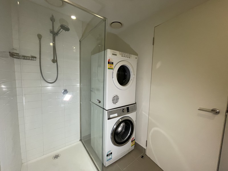 3307/5 Sutherland Street, Melbourne VIC 3000