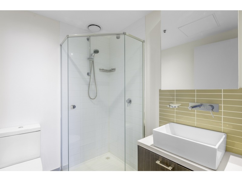 3006/8 Sutherland Street, Melbourne VIC 3000