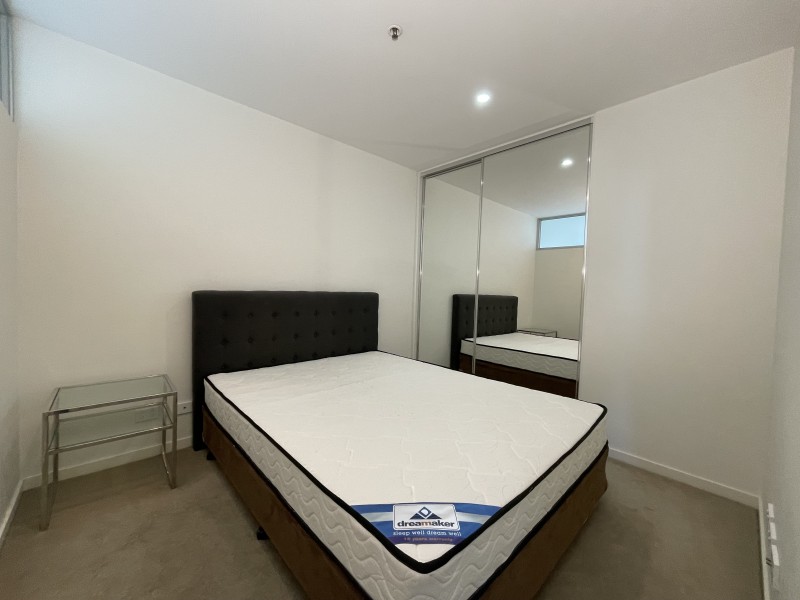 2102/5 Sutherland Street, Melbourne VIC 3000