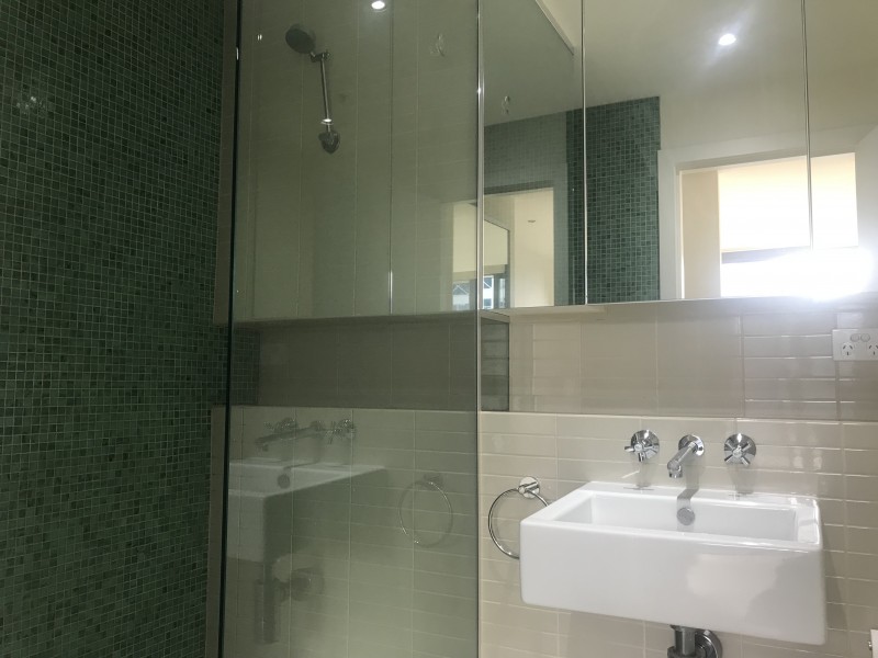 1004/55 Queens Road, Melbourne VIC 3000