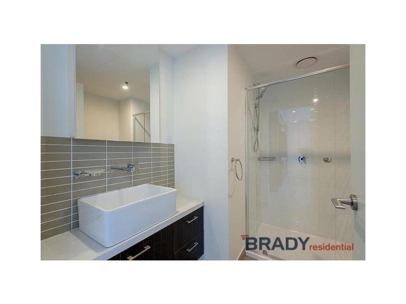 2105/8 Sutherland Street, Melbourne VIC 3000