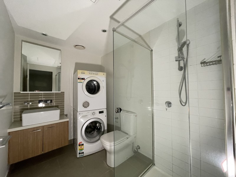 1103/5 Sutherland Street, Melbourne VIC 3000