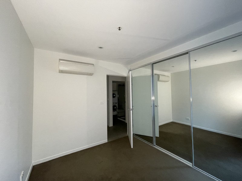 1103/5 Sutherland Street, Melbourne VIC 3000