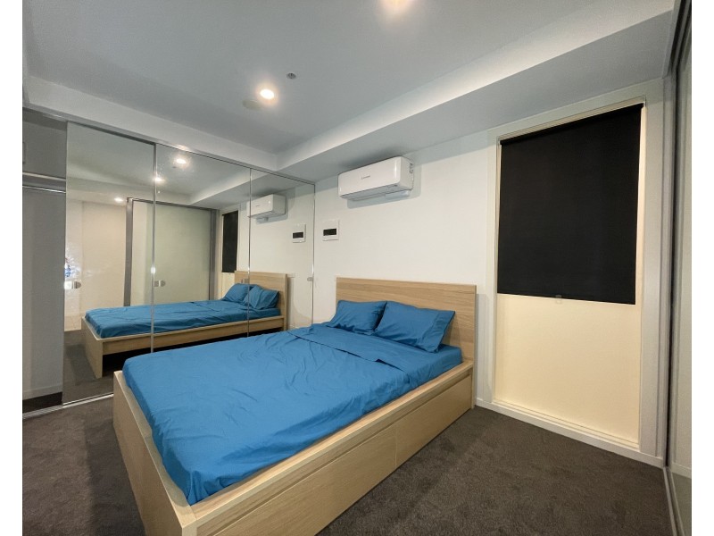 2010/8 Downie Street, Melbourne VIC 3000