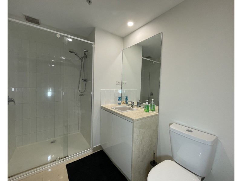 2010/8 Downie Street, Melbourne VIC 3000