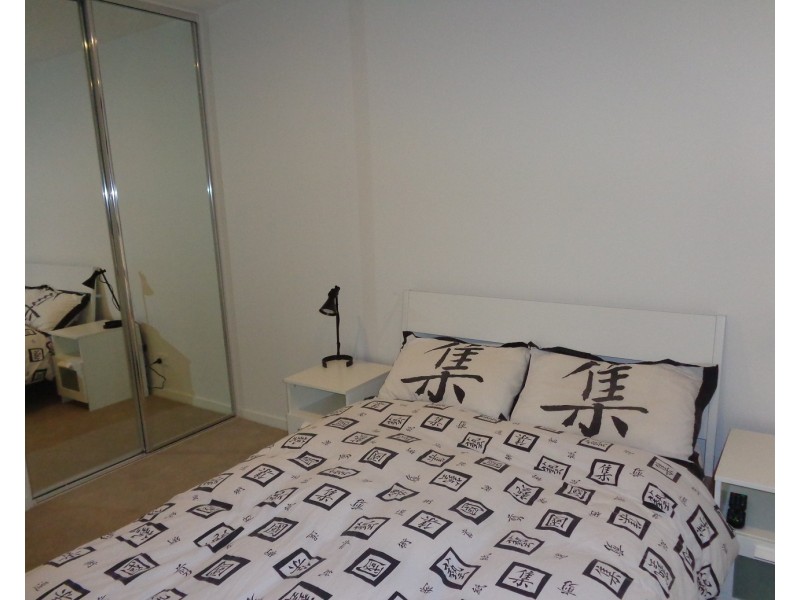 703/8 Sutherland Street, Melbourne VIC 3000