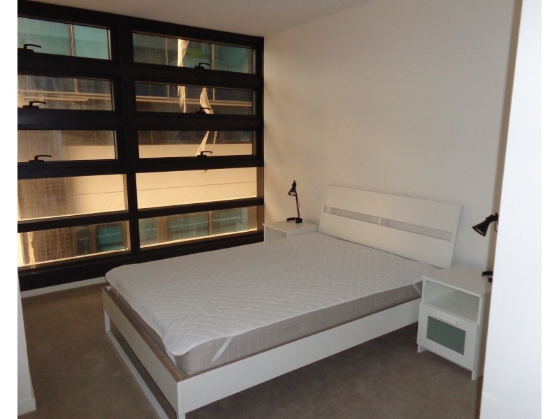 703/8 Sutherland Street, Melbourne VIC 3000