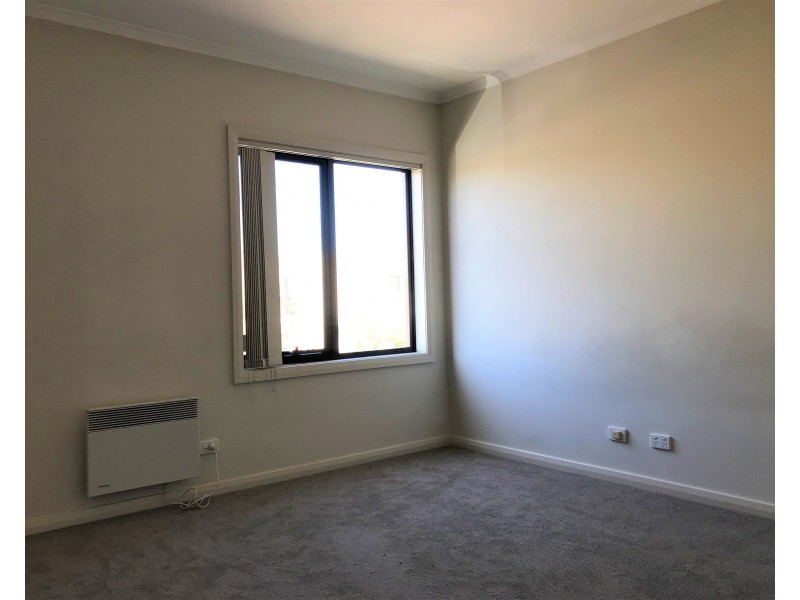 57/337 Station Street, Thornbury VIC 3071