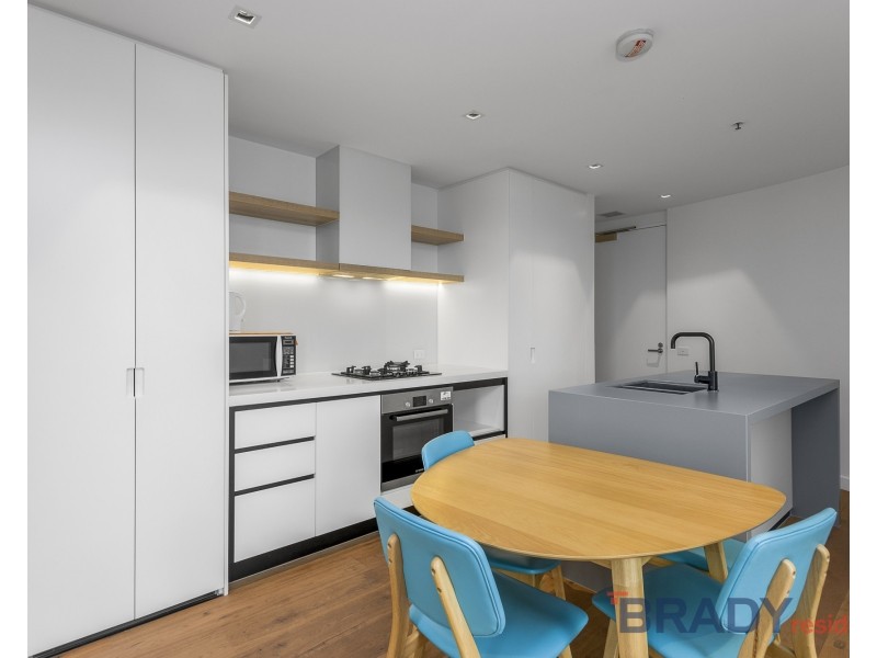 1813/677 La Trobe Street, Docklands VIC 3008