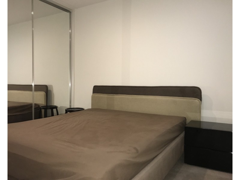 3207/5 Sutherland Street, Melbourne VIC 3000