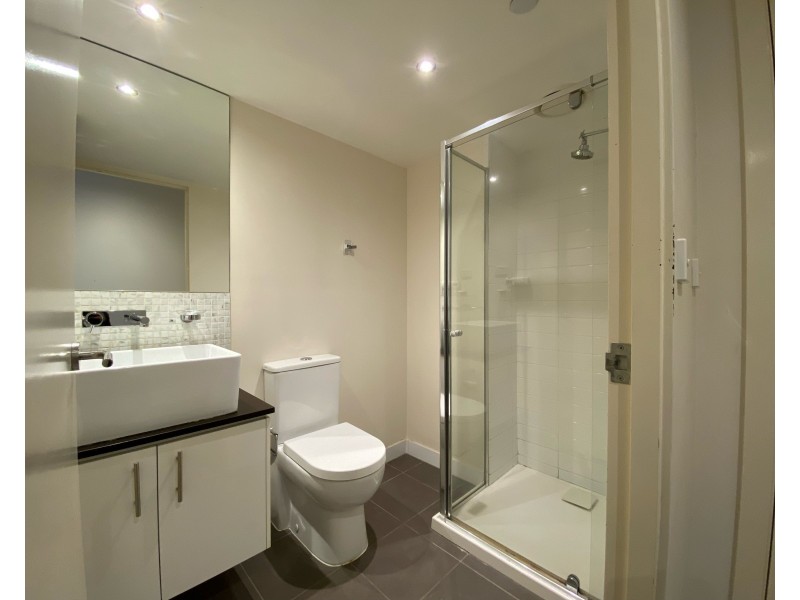 1402/8 Exploration Lane, Melbourne VIC 3000