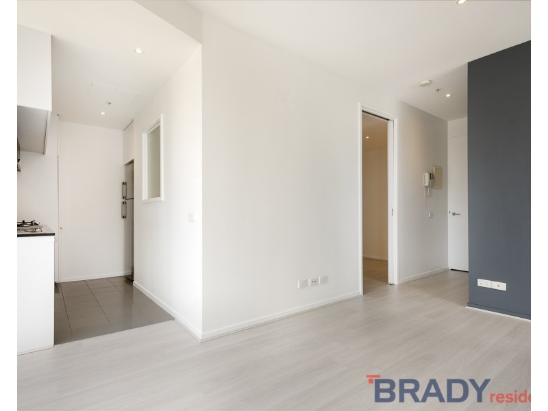 2002/22-40 Wills Street, Melbourne VIC 3000