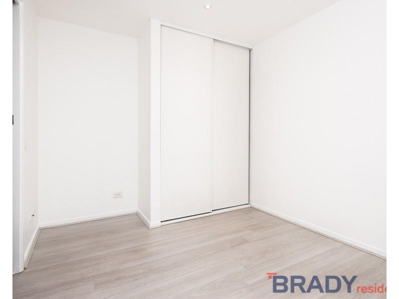 2002/22-40 Wills Street, Melbourne VIC 3000