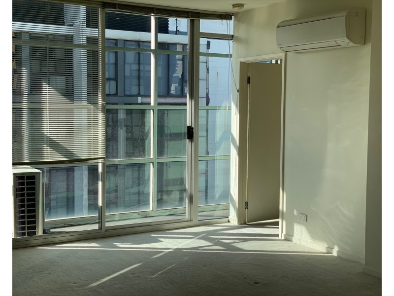 2206/25-33 Wills Street, Melbourne VIC 3000