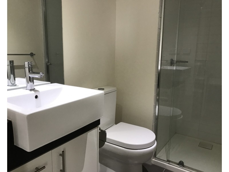 406A/8 Exploration Lane, Melbourne VIC 3000