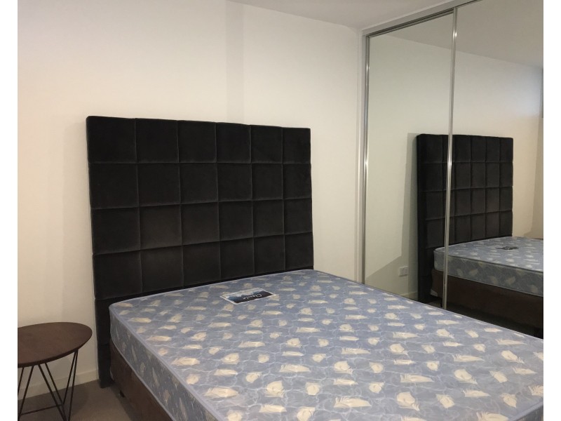 1302/5 Sutherland Street, Melbourne VIC 3000