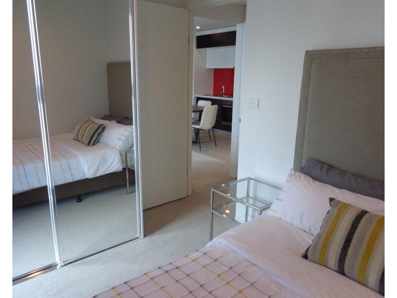 3601/8 Sutherland Street, Melbourne VIC 3000