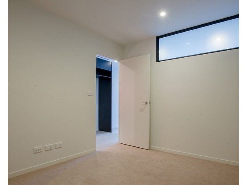 402/5 Sutherland Street, Melbourne VIC 3000