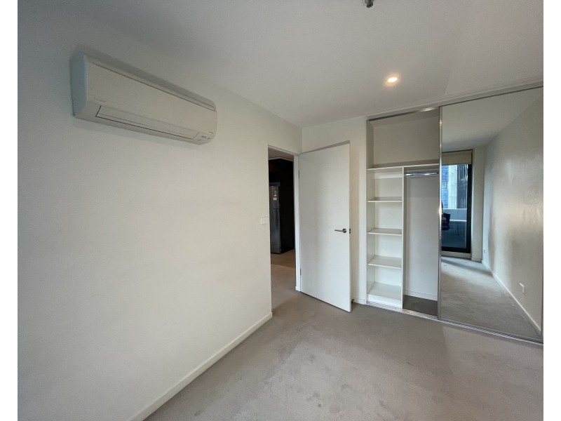 1605/8 Sutherland Street, Melbourne VIC 3000