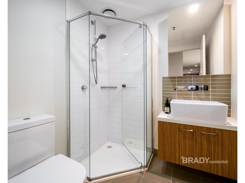 403/8 Sutherland Street, Melbourne VIC 3000