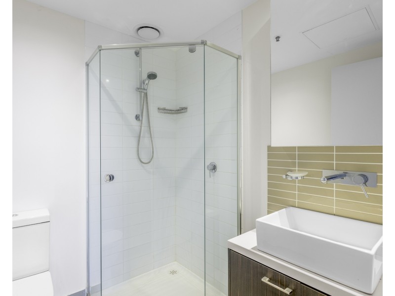 3006/8 Sutherland Street, Melbourne VIC 3000