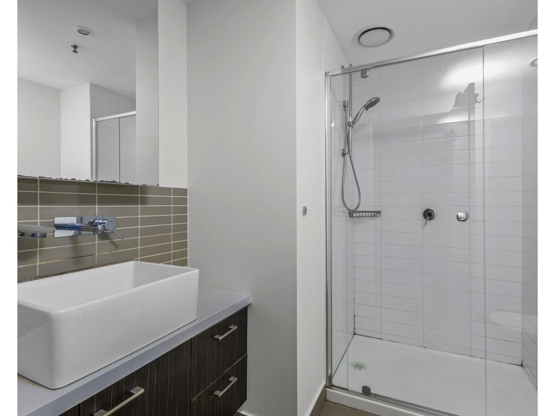 406/8 Sutherland Street, Melbourne VIC 3000