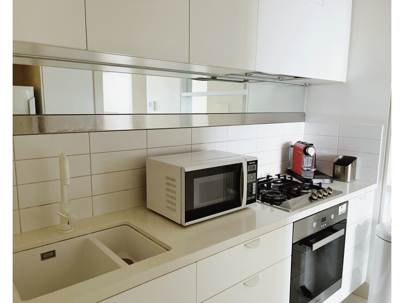 1701/500 Elizabeth Street, Melbourne VIC 3000