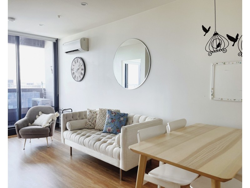 1701/500 Elizabeth Street, Melbourne VIC 3000